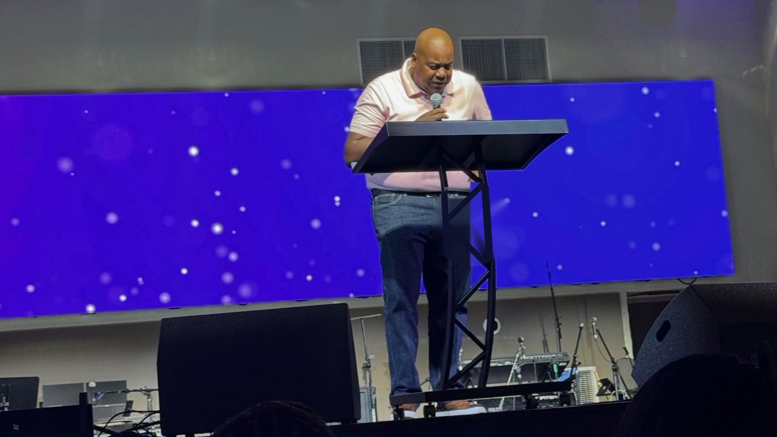 Willard Cooper Jr. speaking at an event